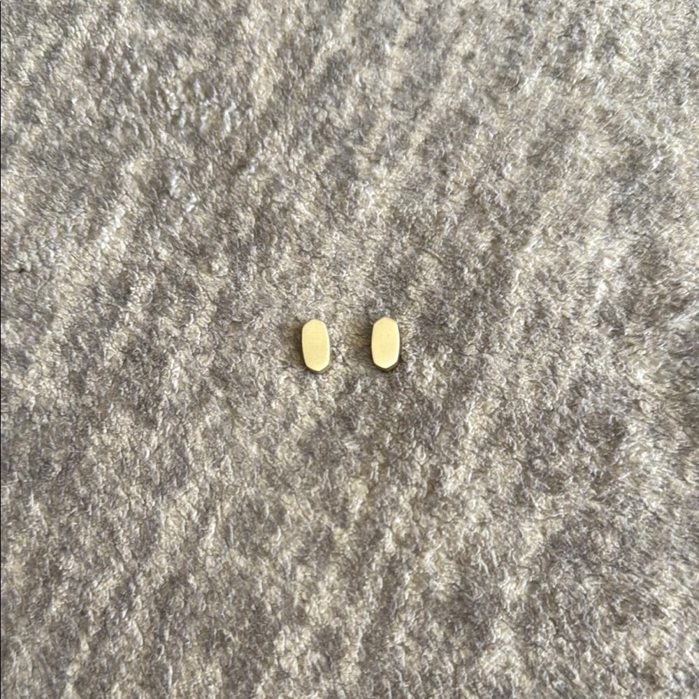 Kendra Scott Elegant Gold Stud Earrings